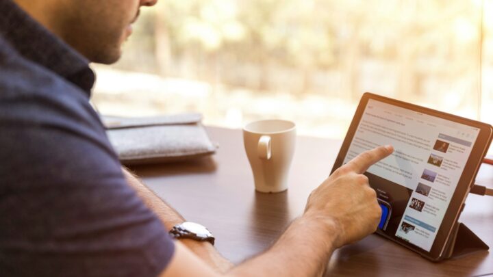Comment personnaliser votre contenu avec une emoji liste pour LinkedIn
